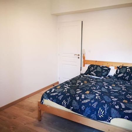 Maison De Ville Pres Du Port Bourg-sur-Gironde Экстерьер фото