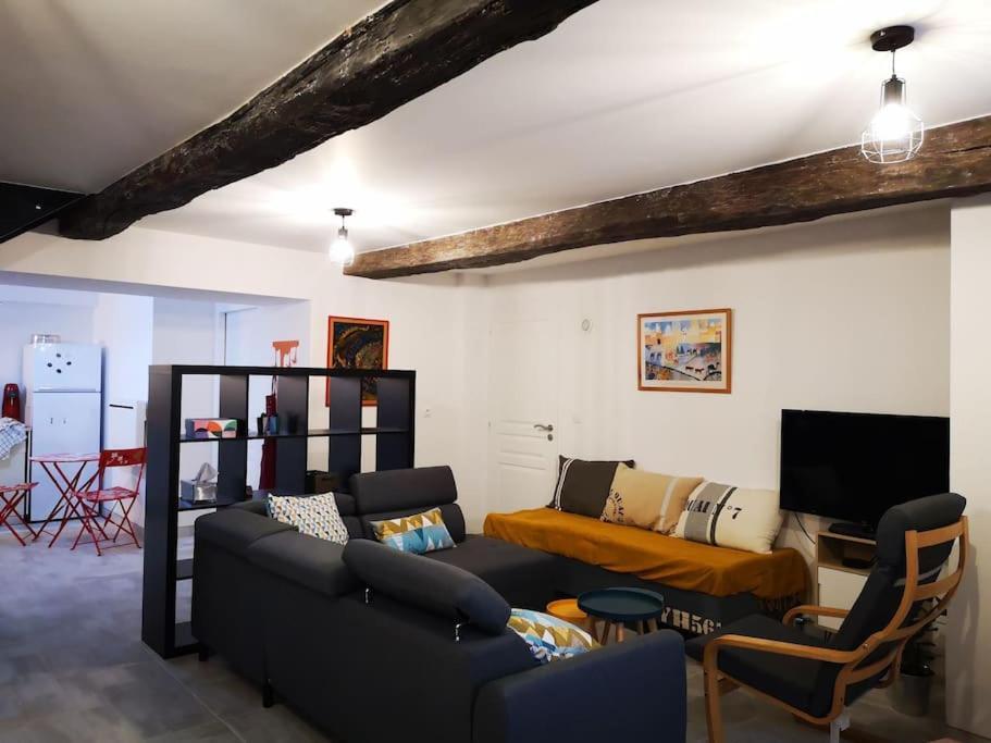 Maison De Ville Pres Du Port Bourg-sur-Gironde Экстерьер фото